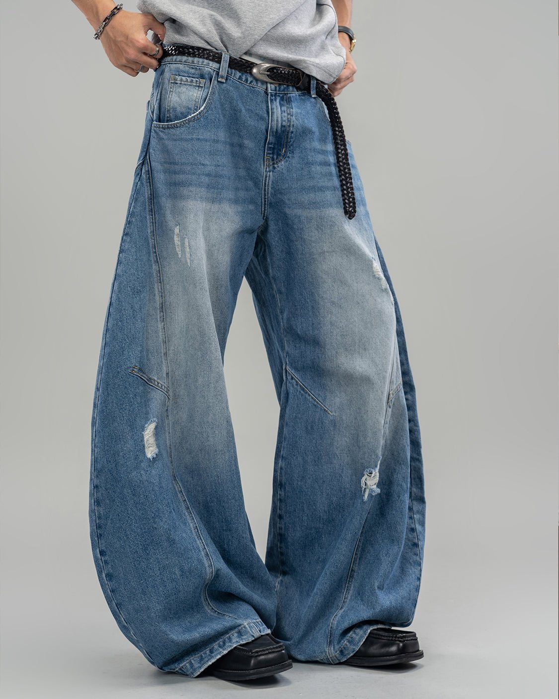 Pleated Blade-Cut Washed Jeans