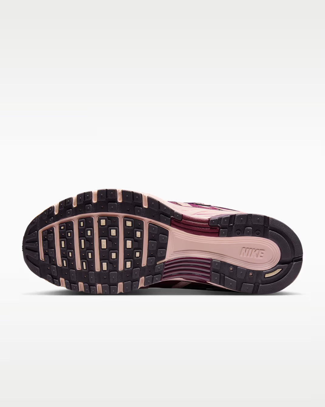 P-6000 – Retro Runner, Futuristic Edge