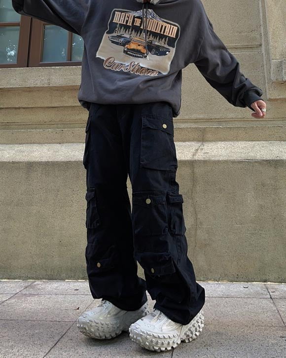 Multi-Pocket Straight-Leg Workwear Jeans