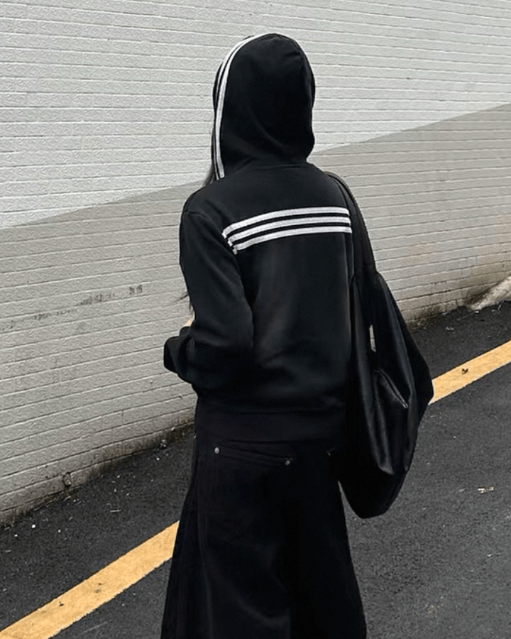 90s Graphic Hoodie with Zipper and Stripes