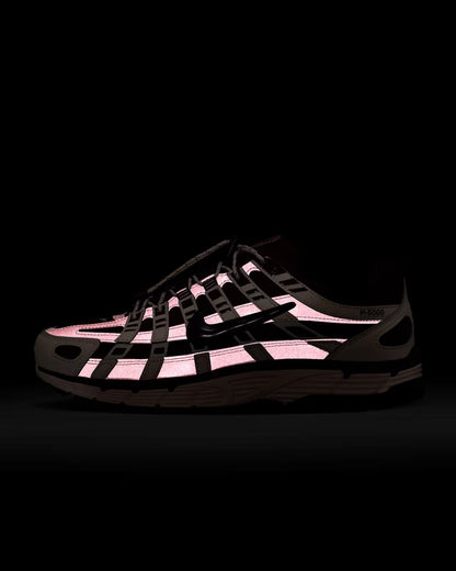 P-6000 – Retro Runner, Futuristic Edge