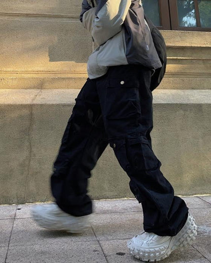Multi-Pocket Straight-Leg Workwear Jeans