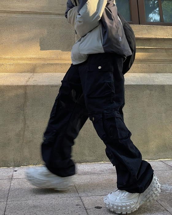 Multi-Pocket Straight-Leg Workwear Jeans